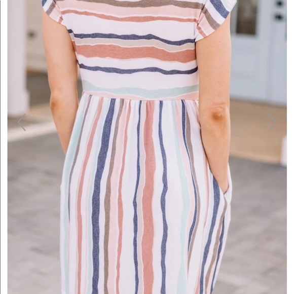 NWOT Adorable Sundress - Picture 2 of 6